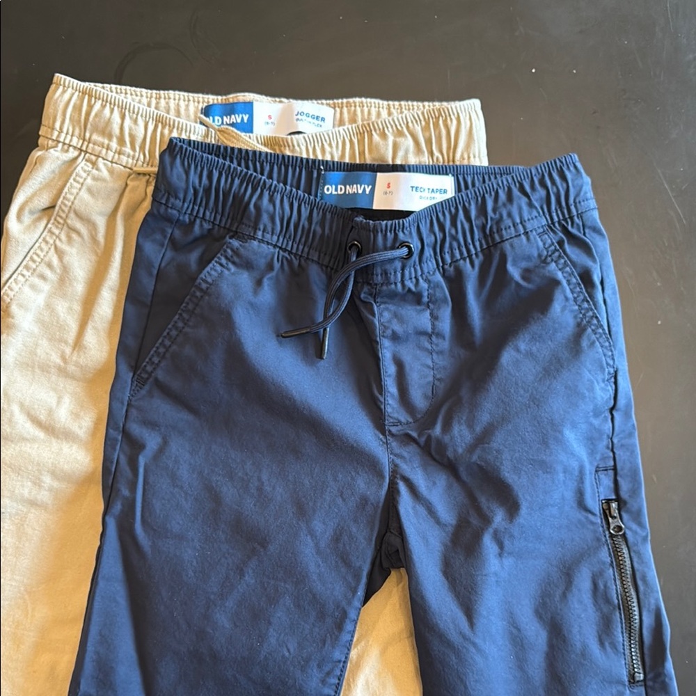 Old Navy Casual Blue and Tan Bottoms with Relaxed Fit 2 pair boys size 6